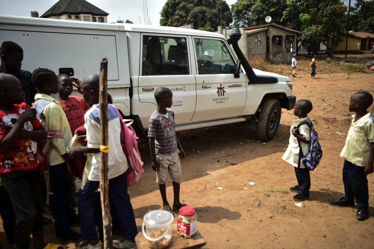 Sierra Leone: Kinder in den Slums